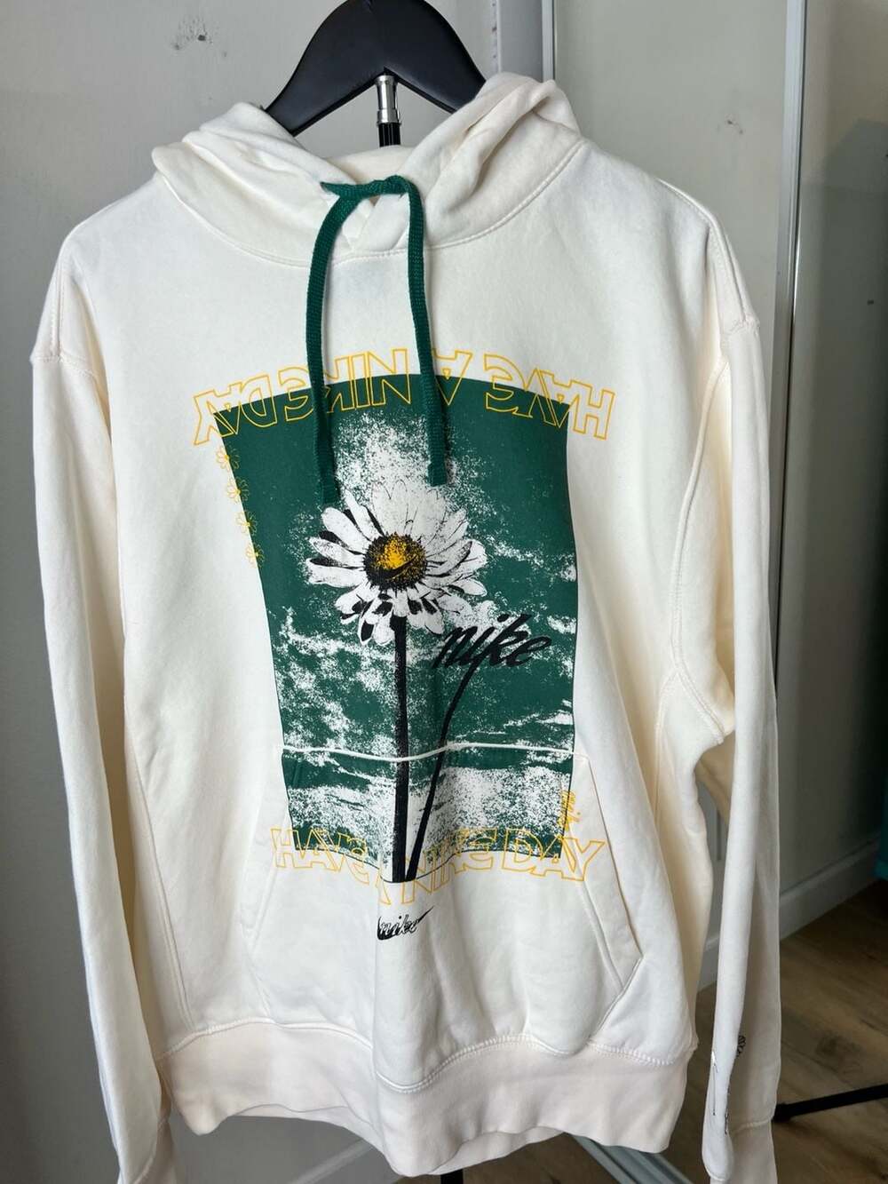 Nike 'Have A Nike Day' Daisy Graphic French Terry Hoodie